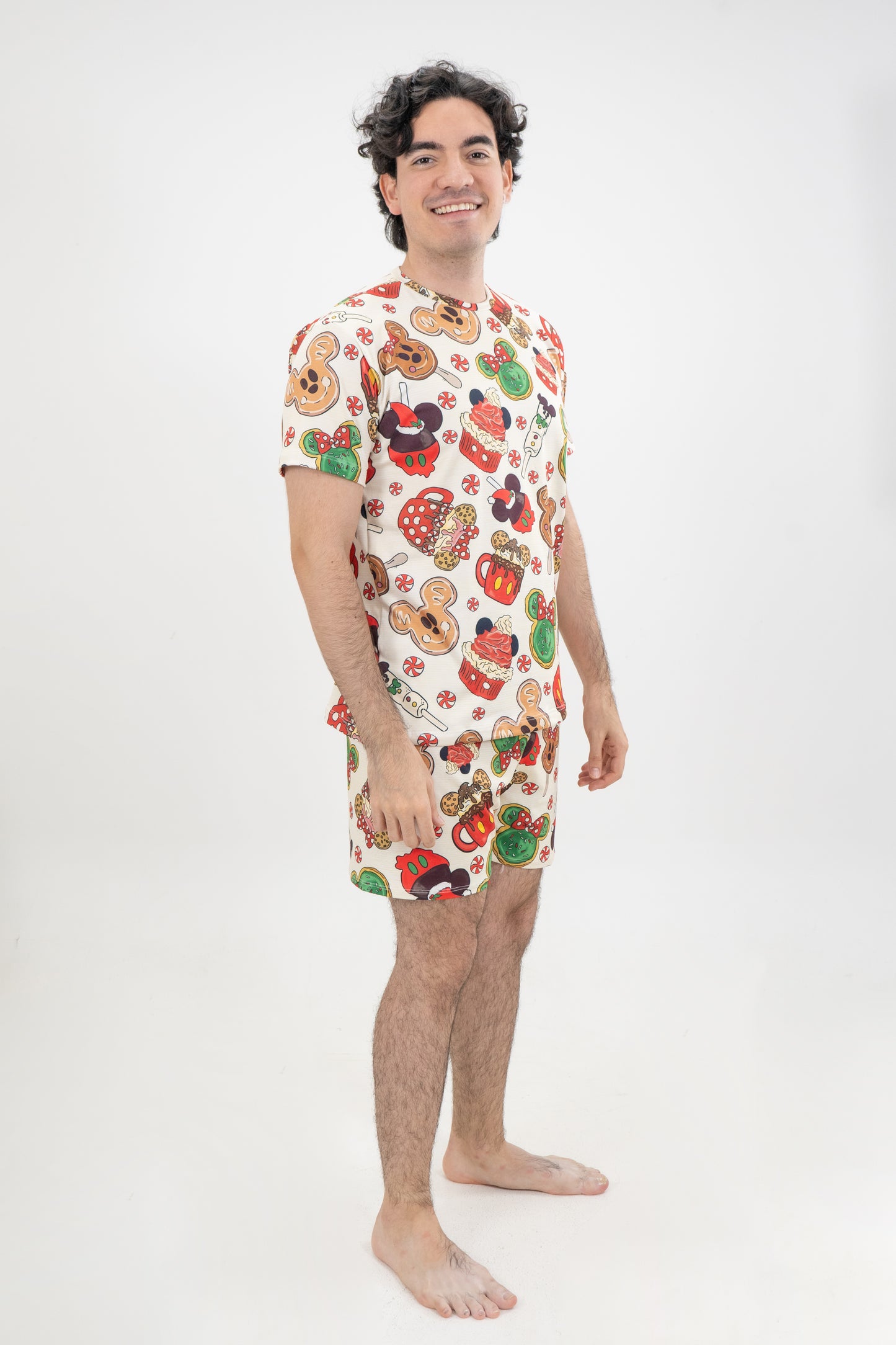 PIJAMA PANTALONETA SUBLIMADA HOMBRE MICKEY DULCE NAVIDAD