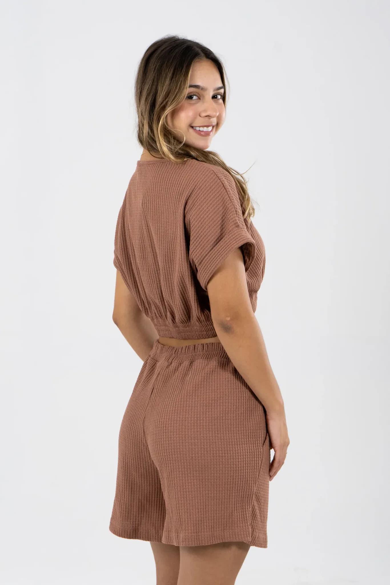 CAMISETA EDNA HORIZONTE · MARRON