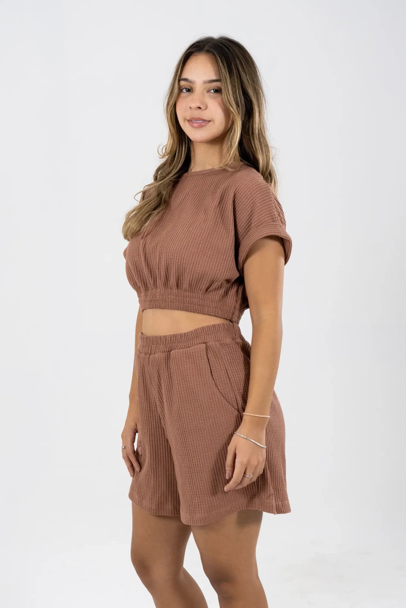 CAMISETA EDNA HORIZONTE · MARRON