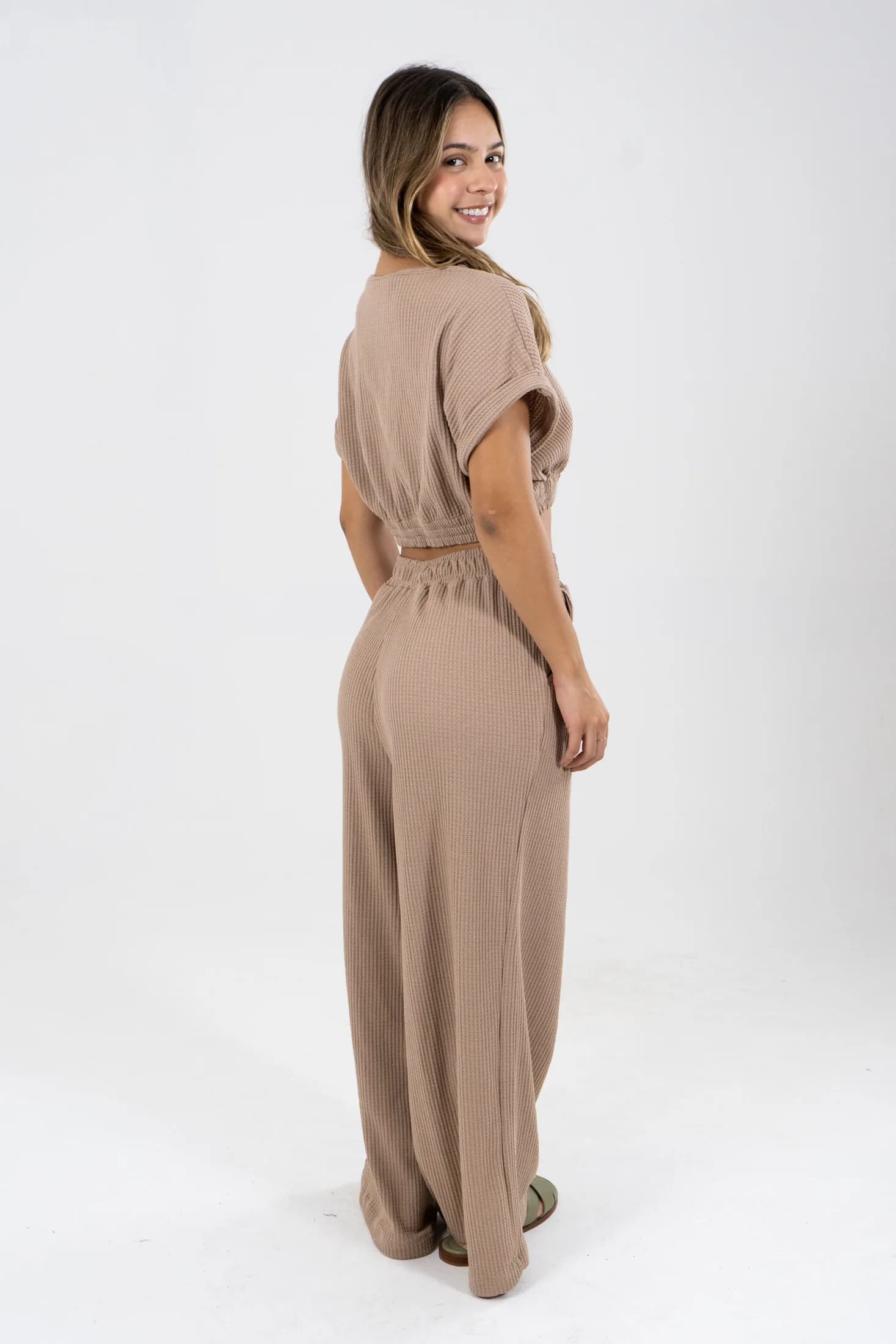 CAMISETA EDNA HORIZONTE · AVENA