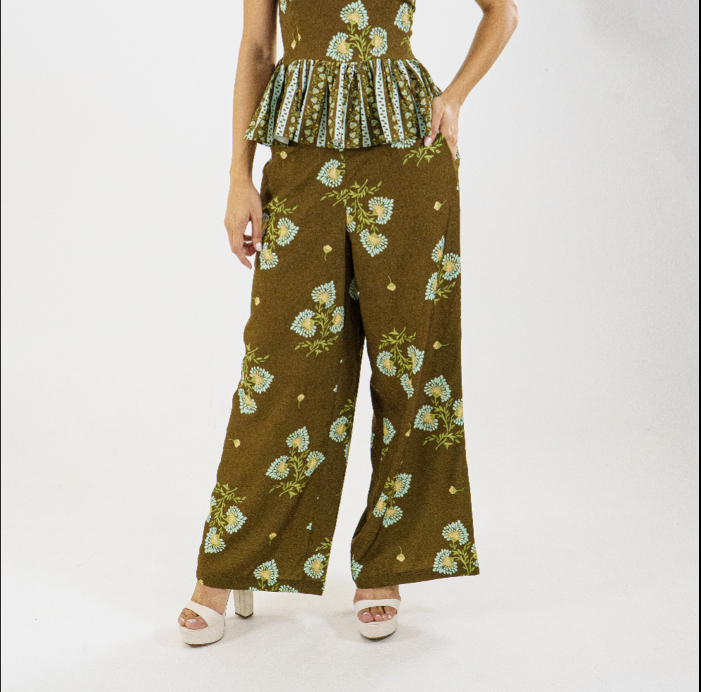 PANTALON LUZ MARRON - FLORES PASTELES
