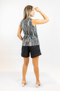 SHORT VARSOVIA CARACOLES - COLOR NEGRO