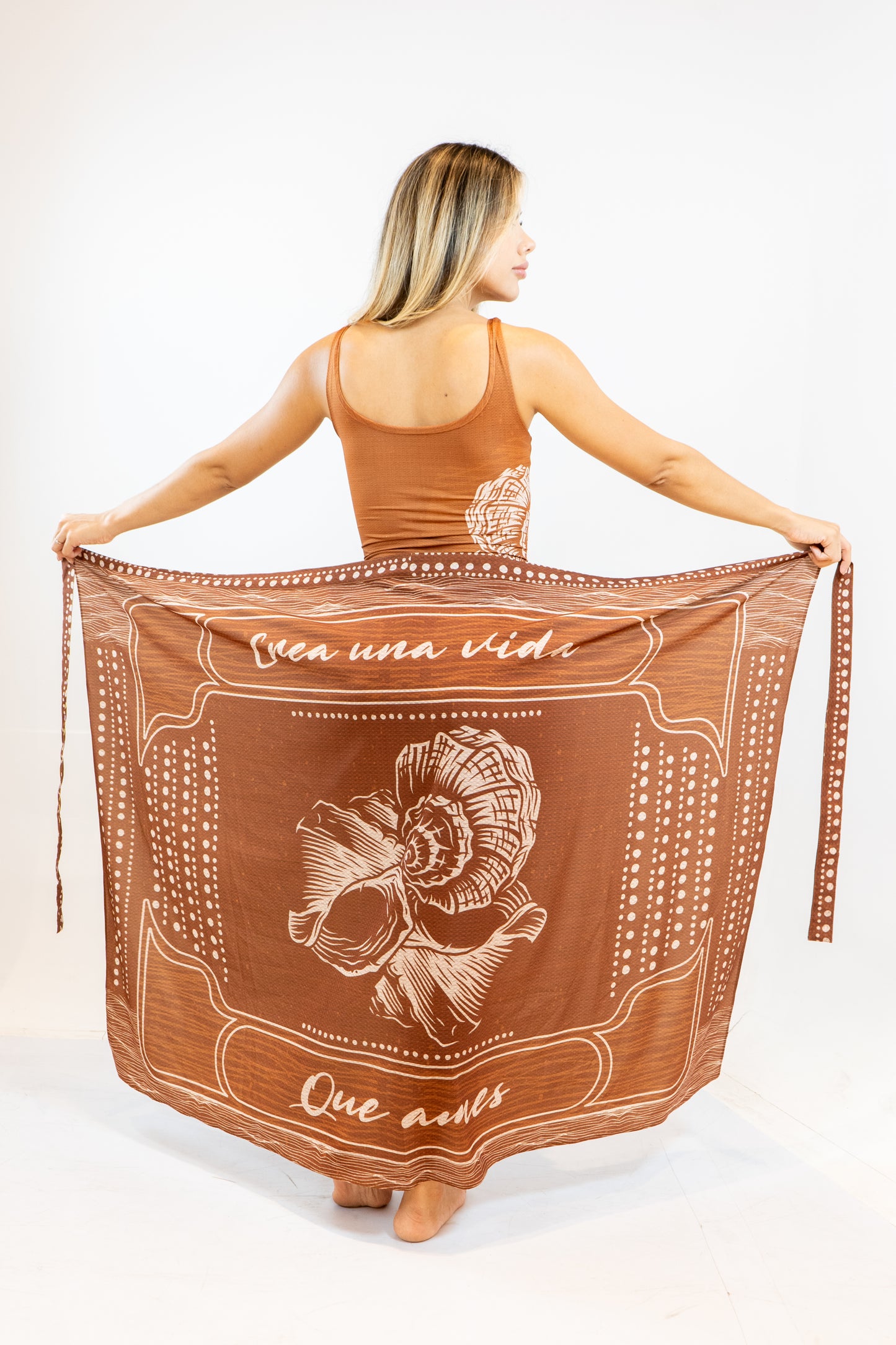 PAREO COLUMBINA CARACOLES - COLOR MARRON