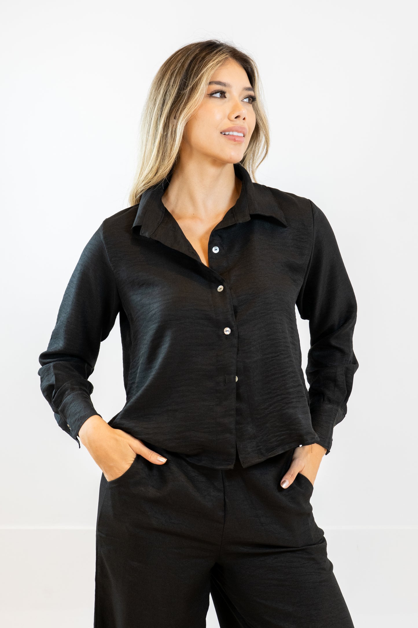 CAMISA LINA - COLOR NEGRO