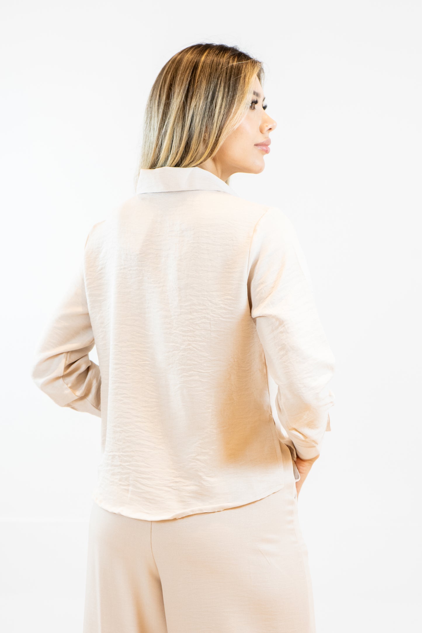 CAMISA LINA - COLOR VAINILLA