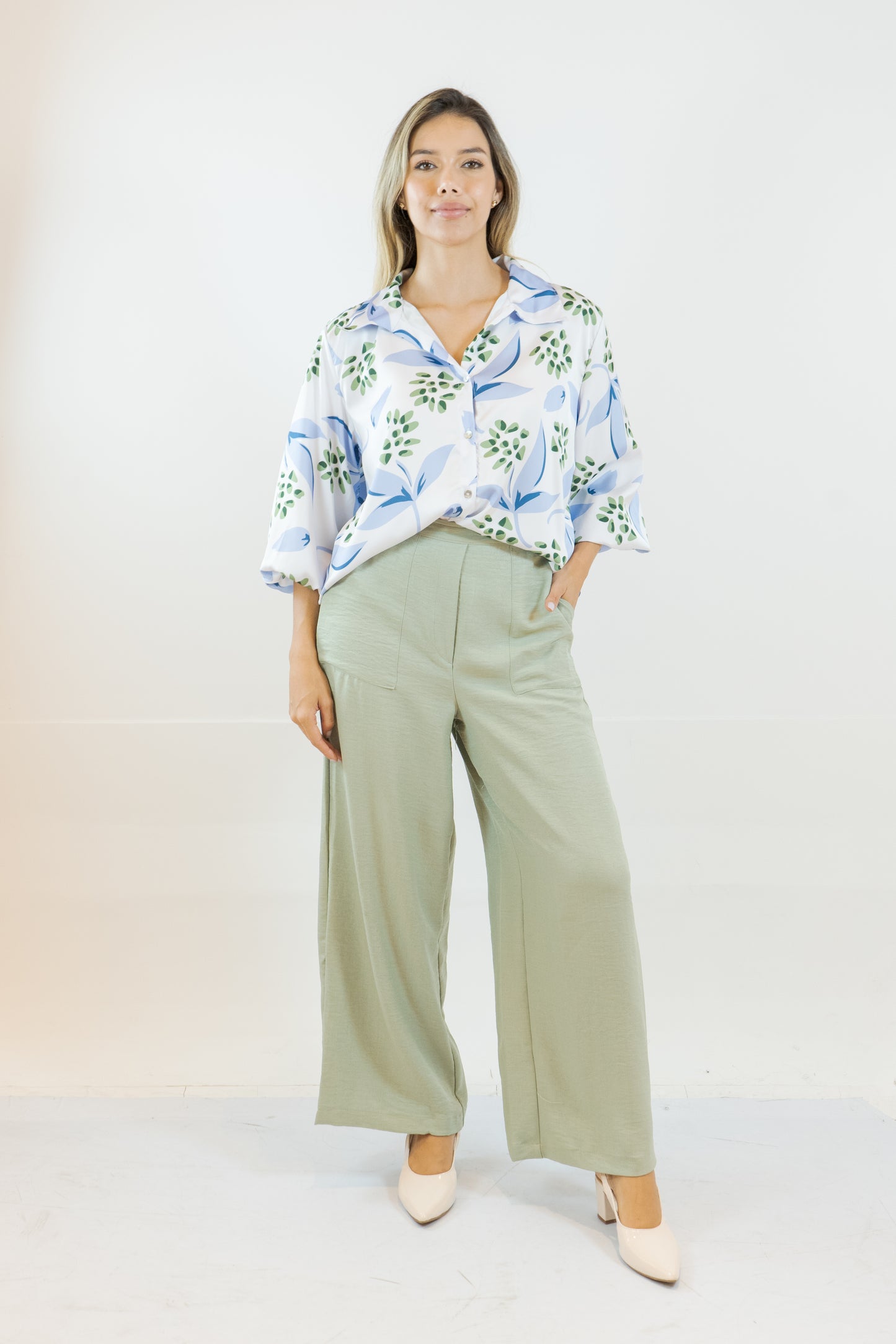 BLUSA CORINA OLIVA - COLOR AZUL