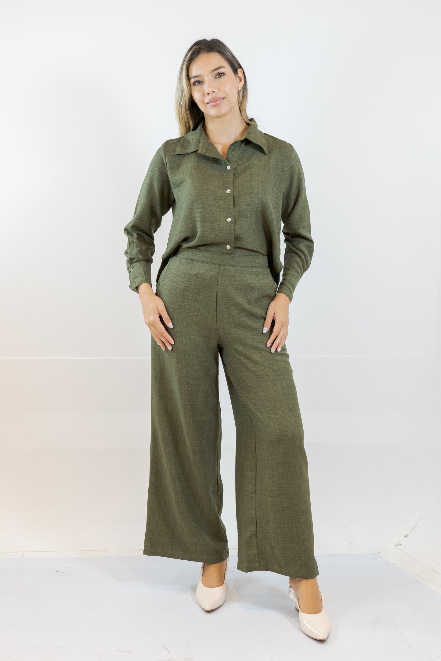 CAMISA LINA - COLOR OLIVETO