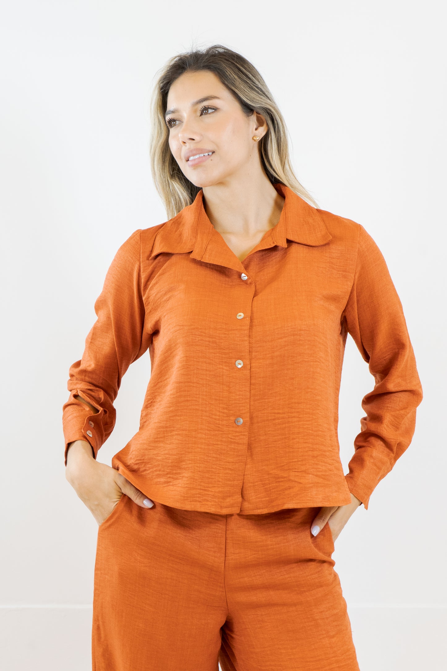CAMISA LINA - COLOR BRICK