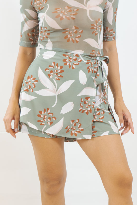 FALDA SHORT OLIVA - COLOR VERDE