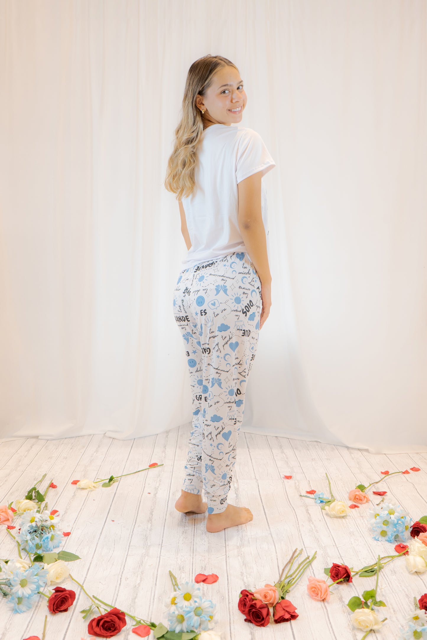 PIJAMA DIOS - CAMISETA - PANTALON
