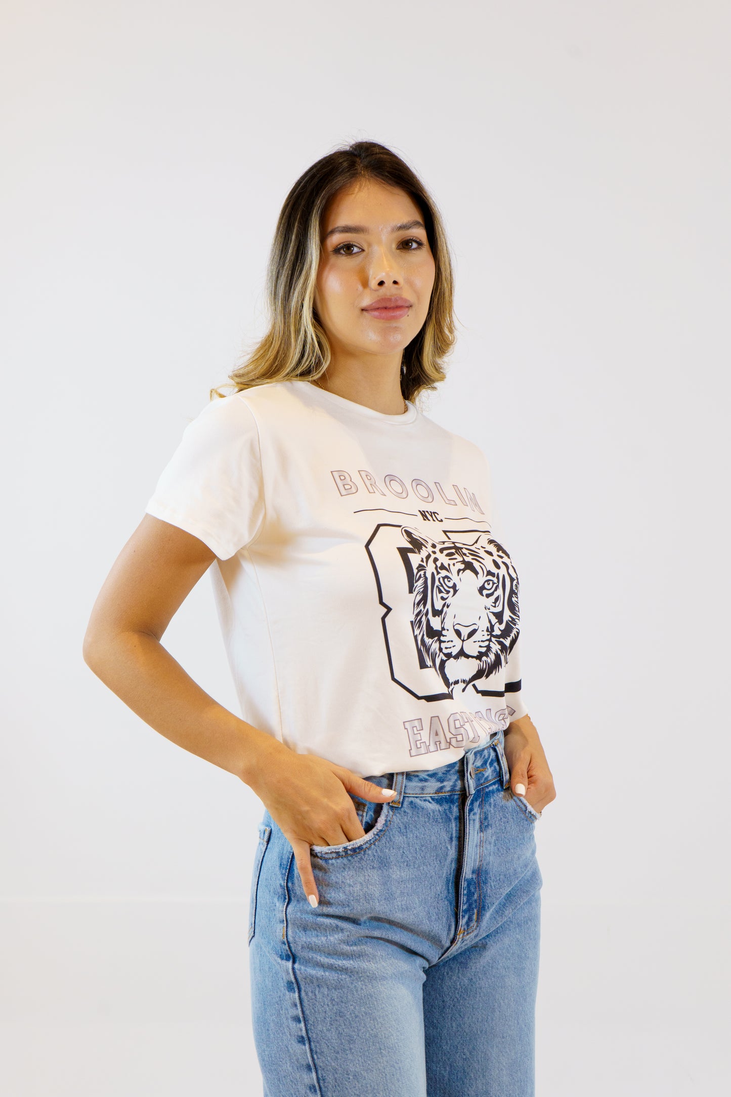 CAMISETA BÁSICA ESTAMPADA BROOLIN