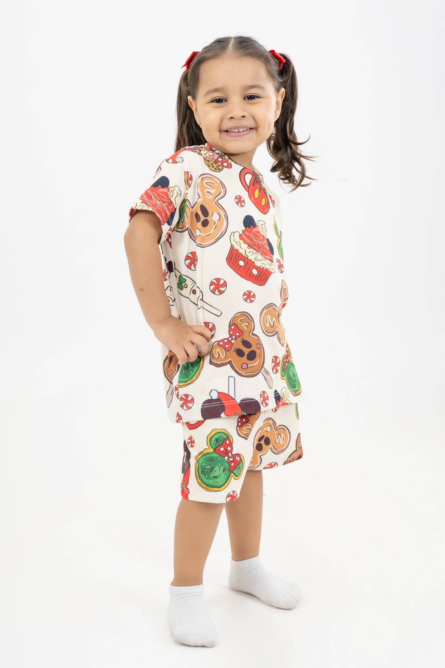 PIJAMA SHORT SUBLIMADA NIÑOS MICKEY DULCE NAVIDAD